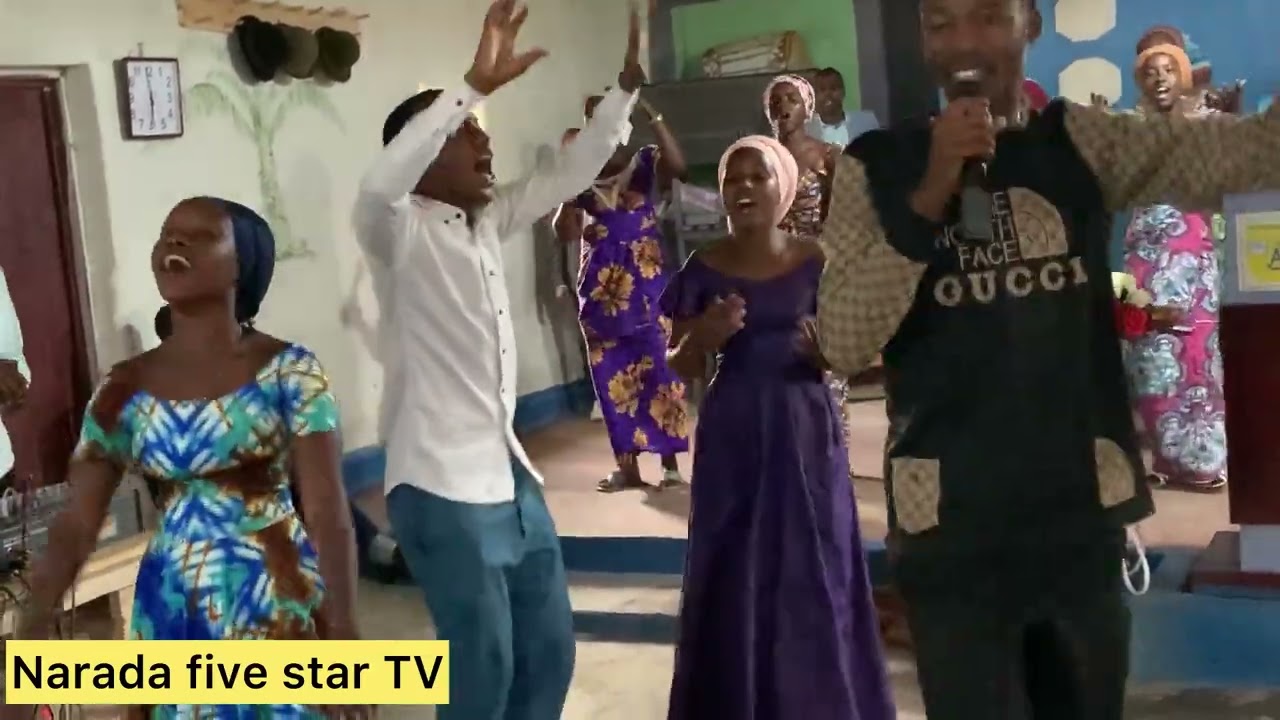 KORARI PENUEL MURI METHODISTE BWAGIRIZA BURUNDI🇧🇮baririmbyenezarwose. S’abonner turayikeneyecane