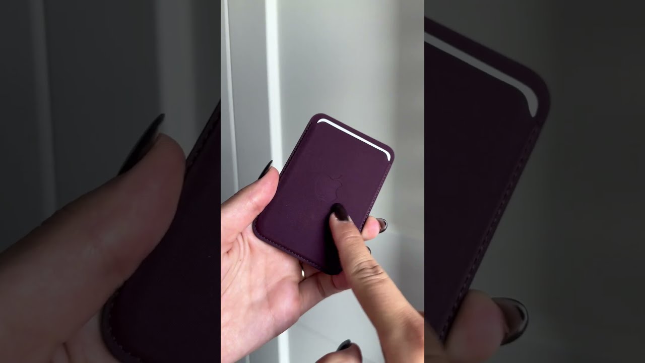  80 Apple MagSafe Wallet