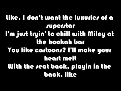 Hot Chelle Rae (+) I Like It Like That (feat. New Boyz)