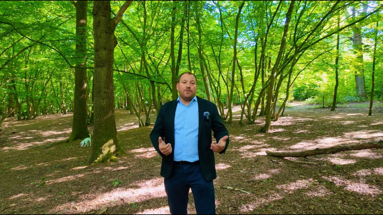 Gilson Place, N10 - A contemporary, well presented, three double bedroom, Muswell Hill townhouse.