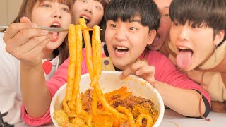 굶주린 친구들 앞에서 차돌 떡볶이 고문먹방 ㅋㅋㅋㅋㅋ [맛도리6-2]