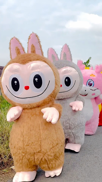 Labubu sếp hàng đi chơi thật dễ thương #labubu #cute #mascotlabubu #shorts