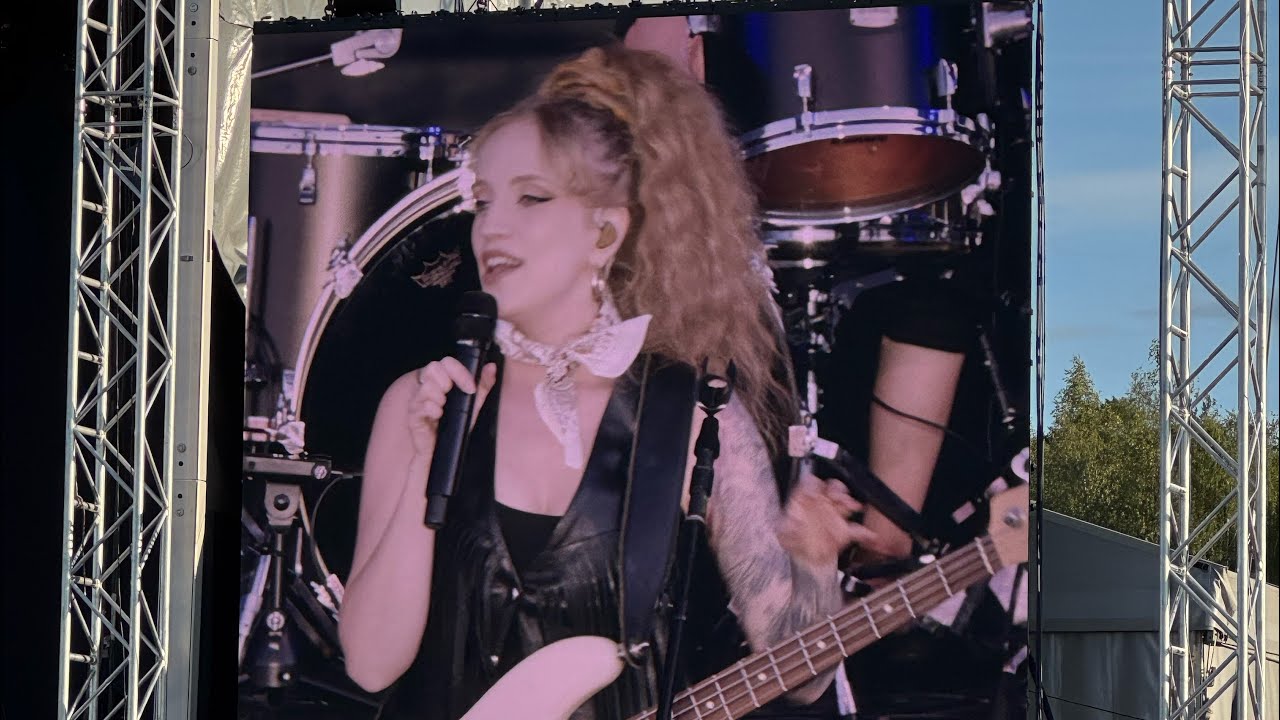 Haloo Helsinki. Hys Hys. Ruisrock. Ruissalon kansanpuisto. 4.7.2025. 