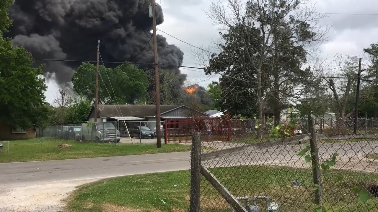 Chemical Storage Facility Explosion Channelview Tx K Solve YouTube