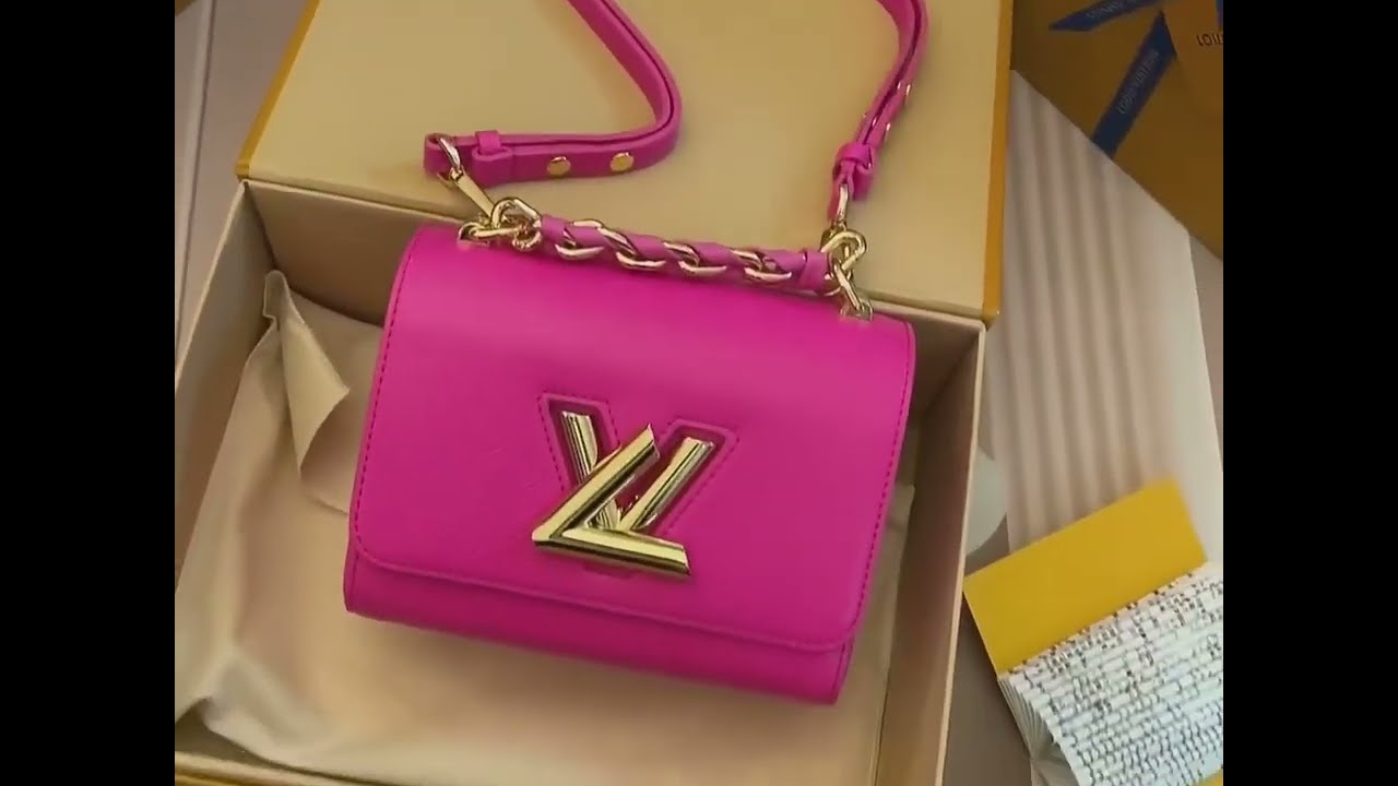 LOUIS VUITTON Twist PM Rose Miami Epi