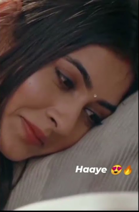 mehandi hai rachne wali