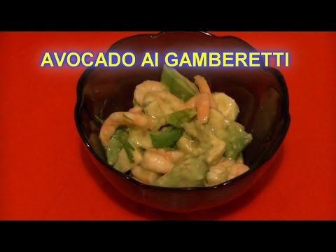 Video: Come Fare L'insalata Di Yogurt Greco E Avocado Con Gamberi