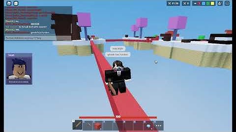 Hacker in Roblox Bedwars, Devs please ban him