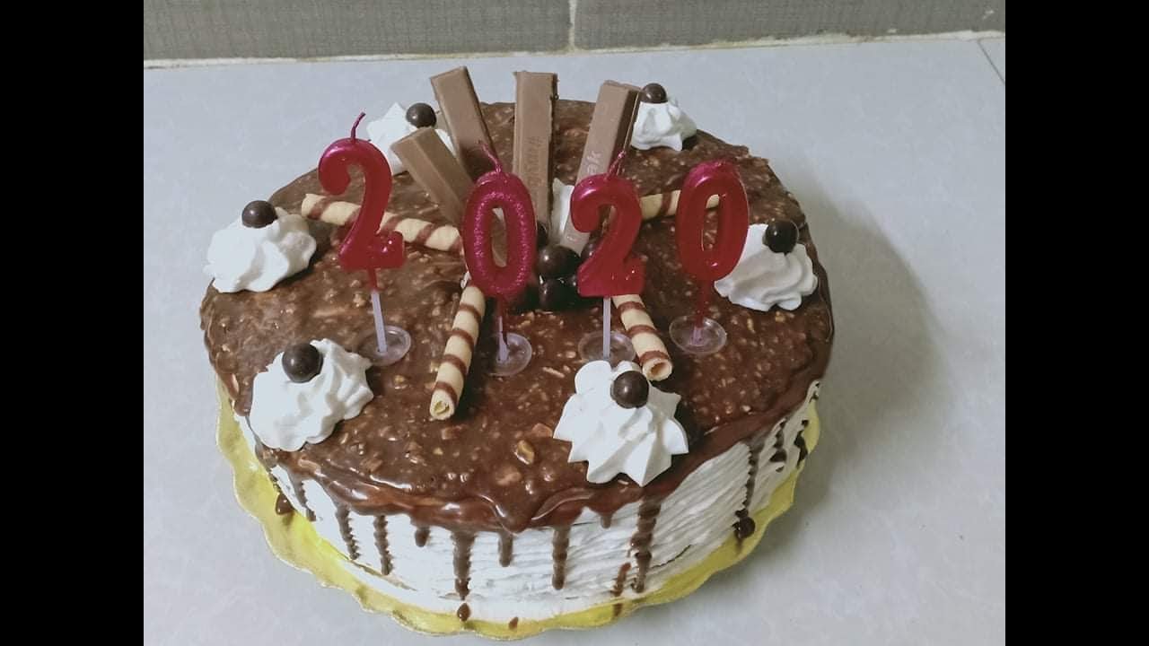 تجربتي مع طورطة المقلاة مع طريقتي الخاصة في التزيين 🍰