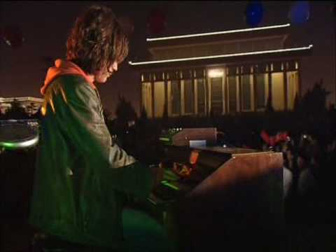 Jarre in China: Oxygene 13