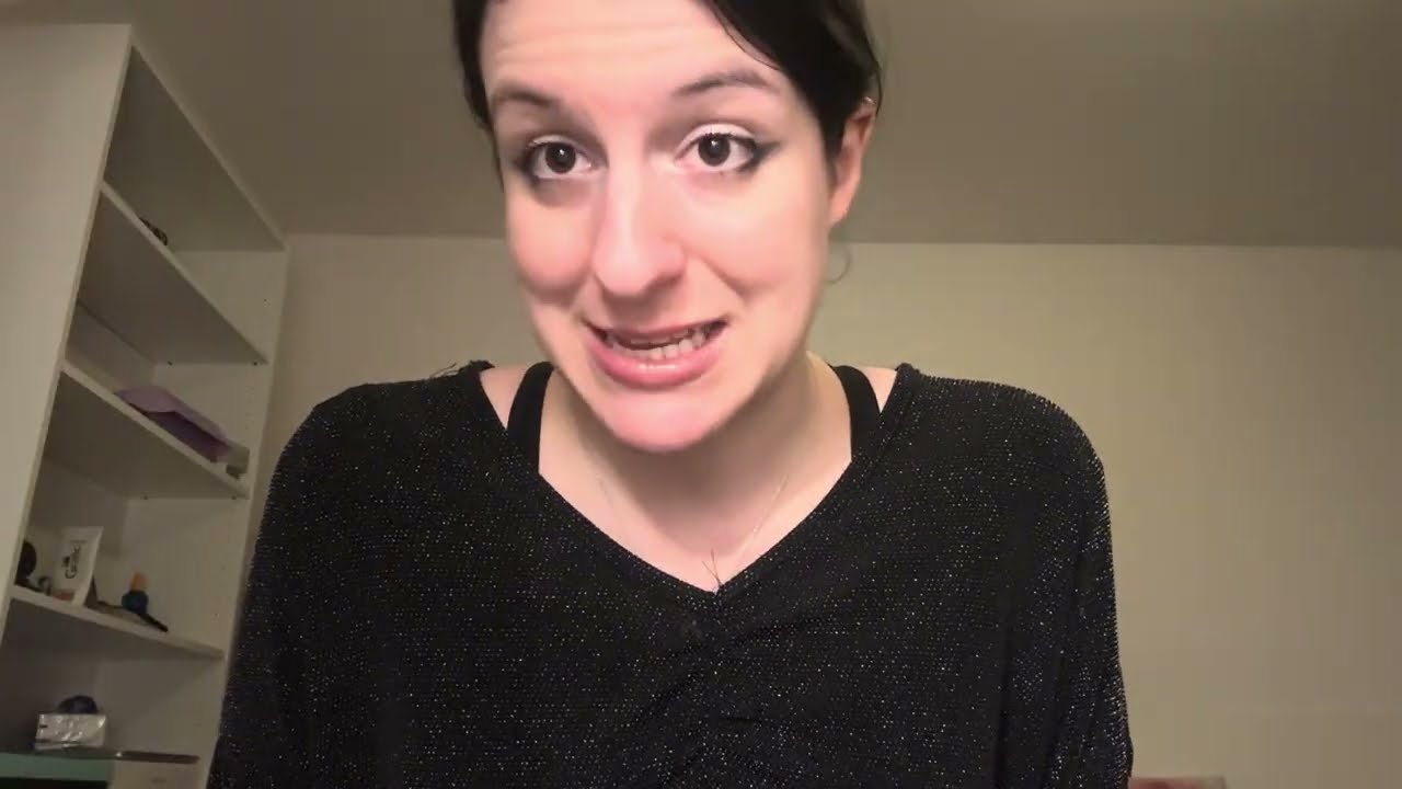 ASMR ITA colloquio di lavoro da incubo