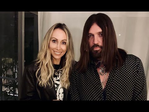 Video: Tish Cyrus Čistá hodnota: Wiki, ženatý, rodina, svatba, plat, sourozenci