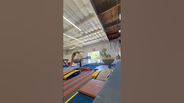 Working on my vault!! #music #gymnast #twist #vault