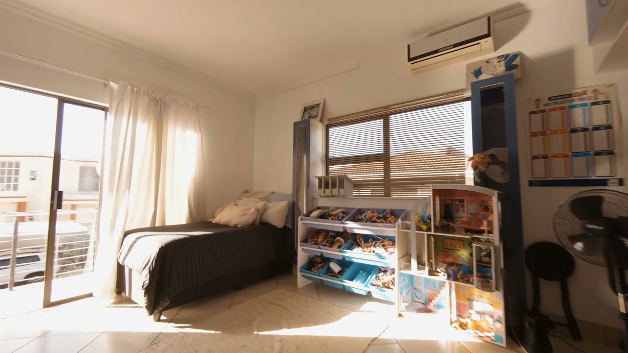 ON AUCTION - 2 Upmarket Homes On One Property La Lucia, 9 Moreland Drive, La Lucia