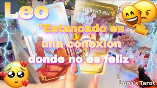 LEO🦁ALGO INESPERADO😒ESCRIBE Y BORRA MENSAJES QUERIENDO COMUNICARSE PERO LE TEME A TU RECHAZO✨TAROT