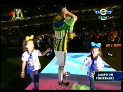 Alex De Souza çağrılıyor | Fenerbahçe Şampiyonluk Töreni 2011