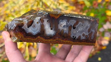 Cutting Some Big Blocks Of Seam Agate