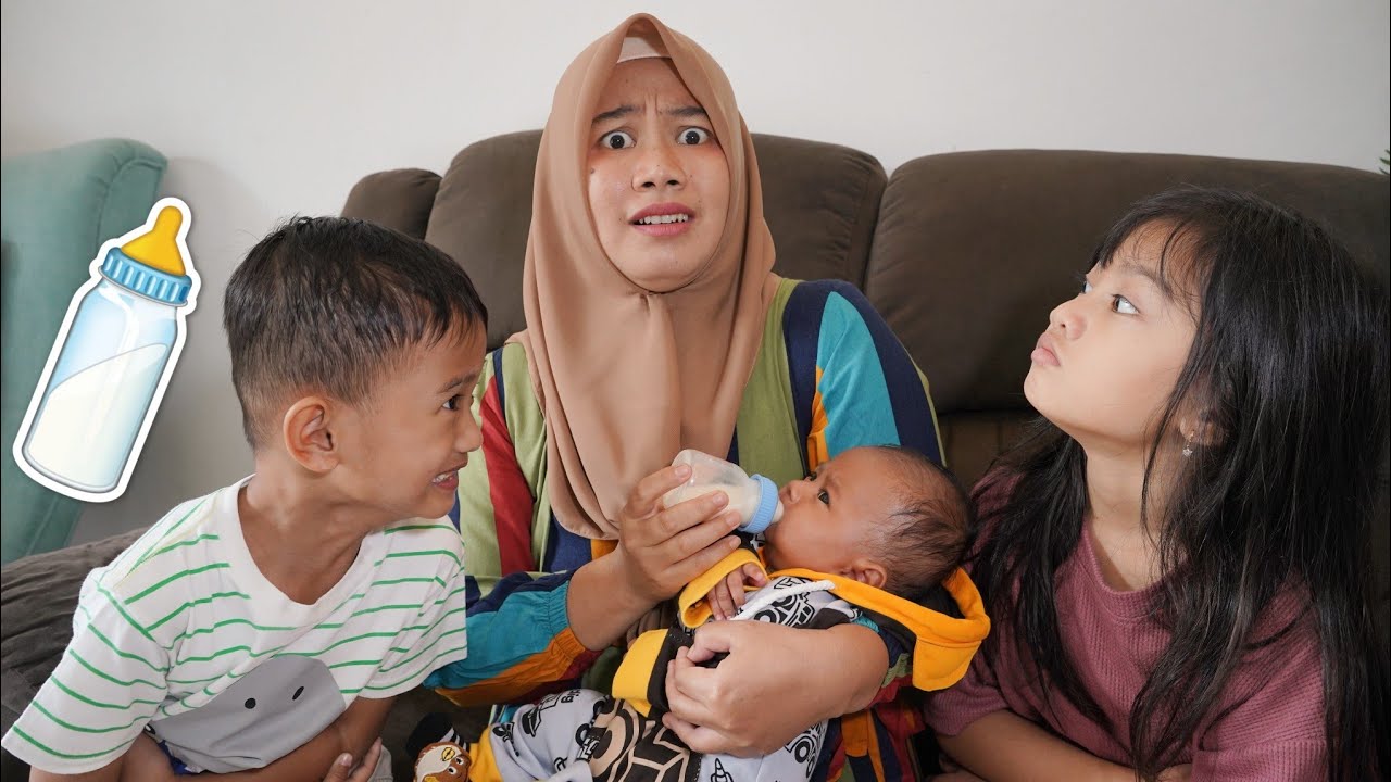 SALSA ALI REBUTAN JAGAIN BAYI AZAM 👶 Rebutan Ngajak Main dan Ambil susu | Ali vlog