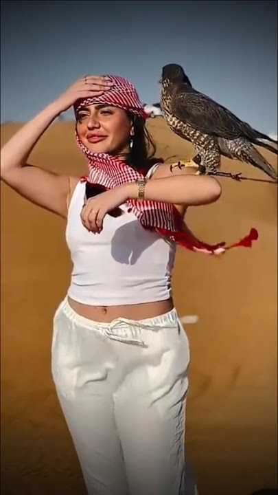 A smile as warm as the Arabian Sun ☀️💝#arabic #hot#beautiful