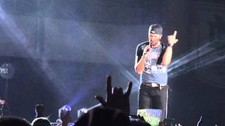 luke bryan - do i (clip) (kick the dust up tour 5/8/15)