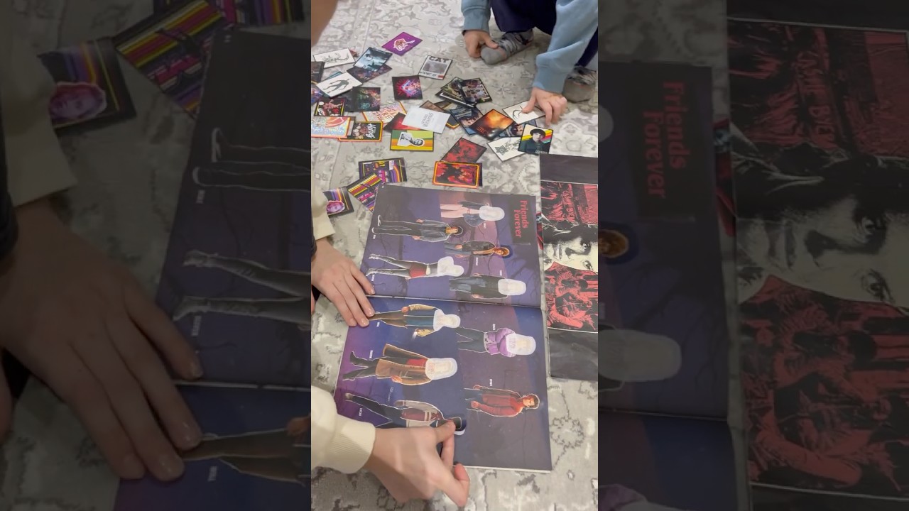 😍 Stranger Things STICKER ALBUM Completion 