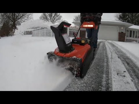 Video: Rotējošais Sniega Pūtējs: Uzmontētu Sniega Pūtēju īpašības, Sniega Pūtēju MS-59, ST-1500 Un Uragan-2200 Tehniskās īpašības