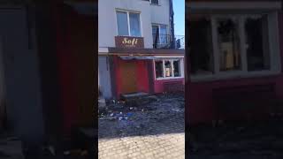 Последствия обстрелов в Ворзеле, Киевской области. Видео опубликовал в фейсбуке Игорь Чудовский.