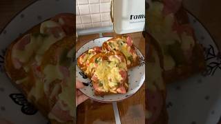 Bir dilim çörək=mini pizza😋 #food #tarif #recipe #cooking #pizza #sohbetlitarifler #yemektarifleri