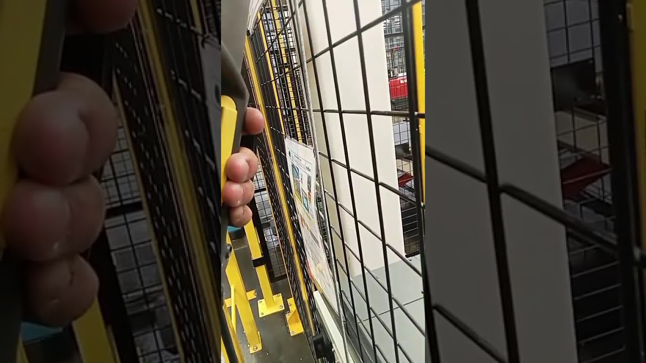 Movimientos de un brazo robótico fanuc