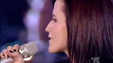Dolores O'Riordan   Linger Vatican Christmas Concert