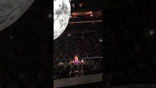 Download Lagu Ariana Grande- goodnight n go LIVE (Sweetener World Tour) Buffalo, NY MP3 Download Lagu Ariana Grande- goodnight n go LIVE (Sweetener World Tour) Buffalo, NY MP3