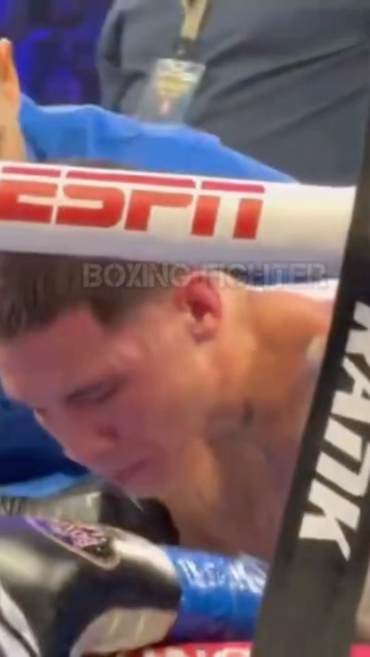 VAQUERO NAVARRETE SE BURLA DE OSCAR VALDEZ