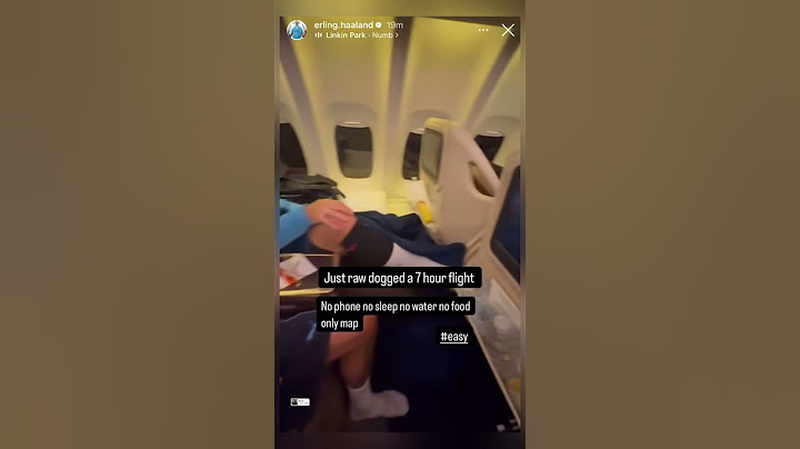 Erling Haaland RAWDOGGING 7 Hour Flight 😂 #shorts