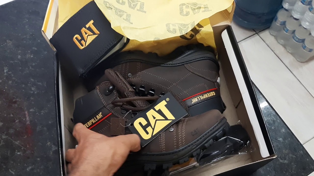 bota caterpillar e boa