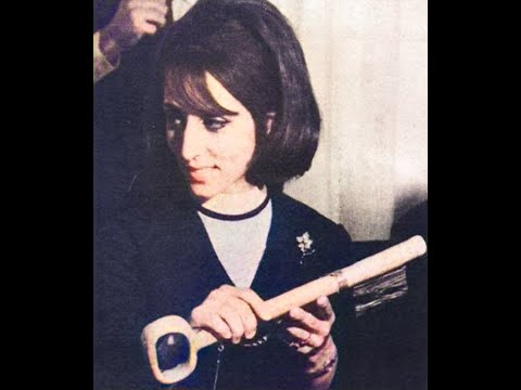 فيروز وكارم محمود م غناة راجعون التسجيل الأو ل إذاعة القاهره أبريل عام ١٩٥٥