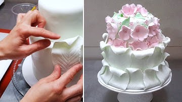 Simple Fondant Cake Decorating Tutorial Decorar con Fondant by Cakes StepbyStep.