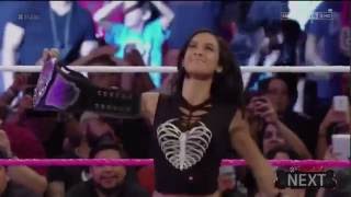 AJ Lee Entrance