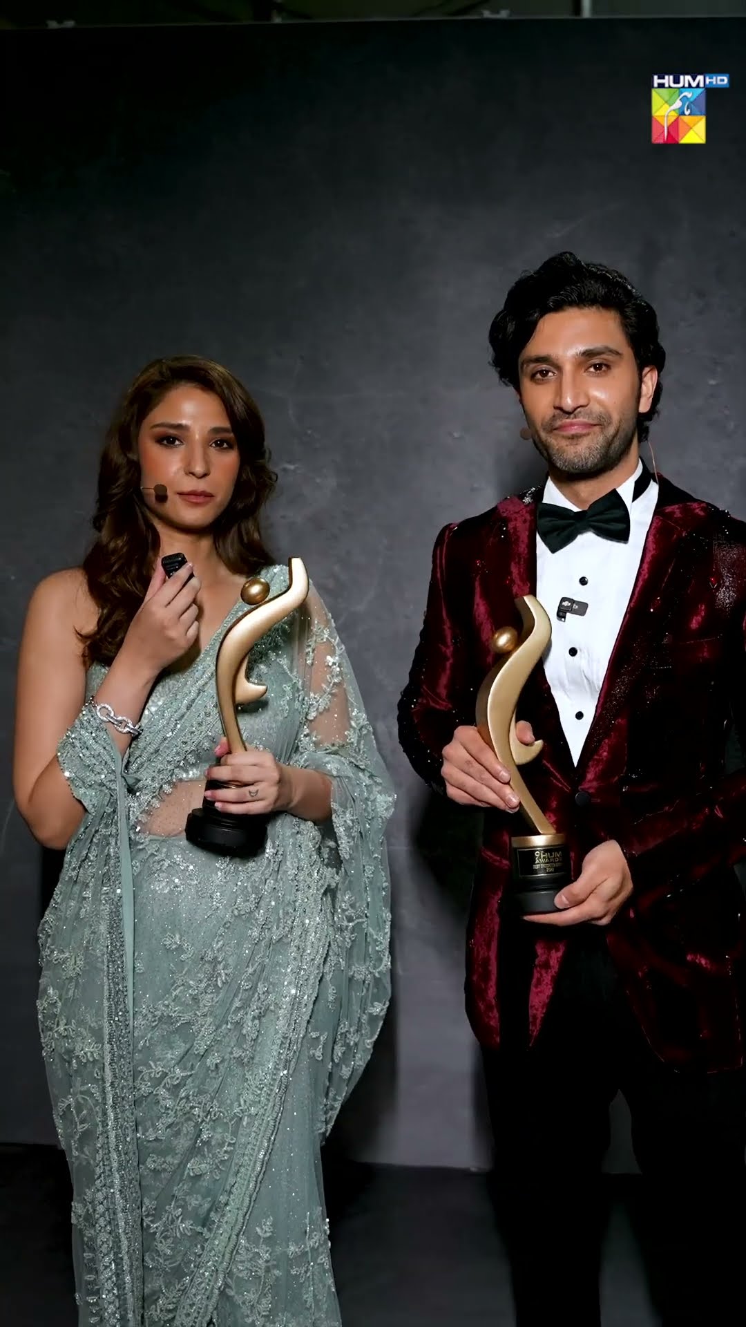 Ramsha Khan \u0026 Ahad Raza Mir Win Best On-Screen Couple for Hum Tum | 9th HUM Awards ❤️? #ramshakhan