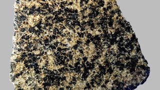 Metriks.meteorite.maskelynedragon.5Din