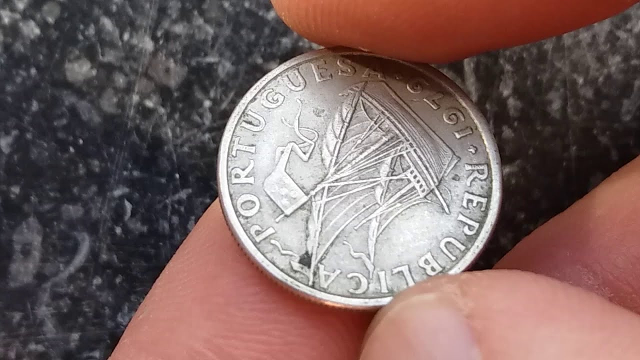 2.50 ESCUDOS 1979 PORTUGAL(coins value on description)