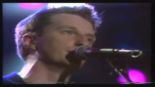 Billy Bragg - Between The Wars