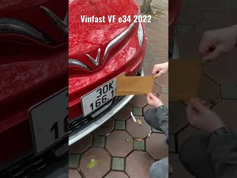 Bóc tem VinFast