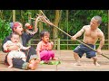 Dwarf family building railings against floods and dishes from giant mountain centipedes