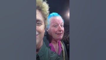 Billie Joe Armstrong sneaks up on Tre Cool during Green Day/Saviors Tour Concert 2024