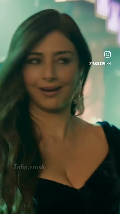 Hot Tabu Feeling Sexy Big Boobs Bouncing Tabu #bollywood #tabu #hot