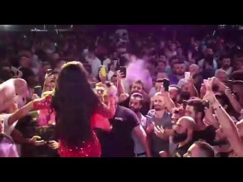 اغنيه حاضر يامستر مترجمه لليزي النجمه ليال عبود  ليال عبود