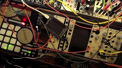 Mutable Instruments - Ears (contact mic sensitivity test)