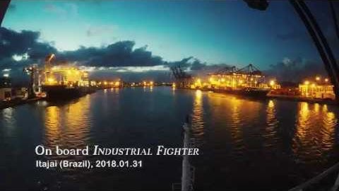 MV Industrial Fighter arriving at Itajaí, Brazil