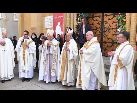 Bénédiction de l' Espace miséricorde à côté de la Chapelle des Apparitions