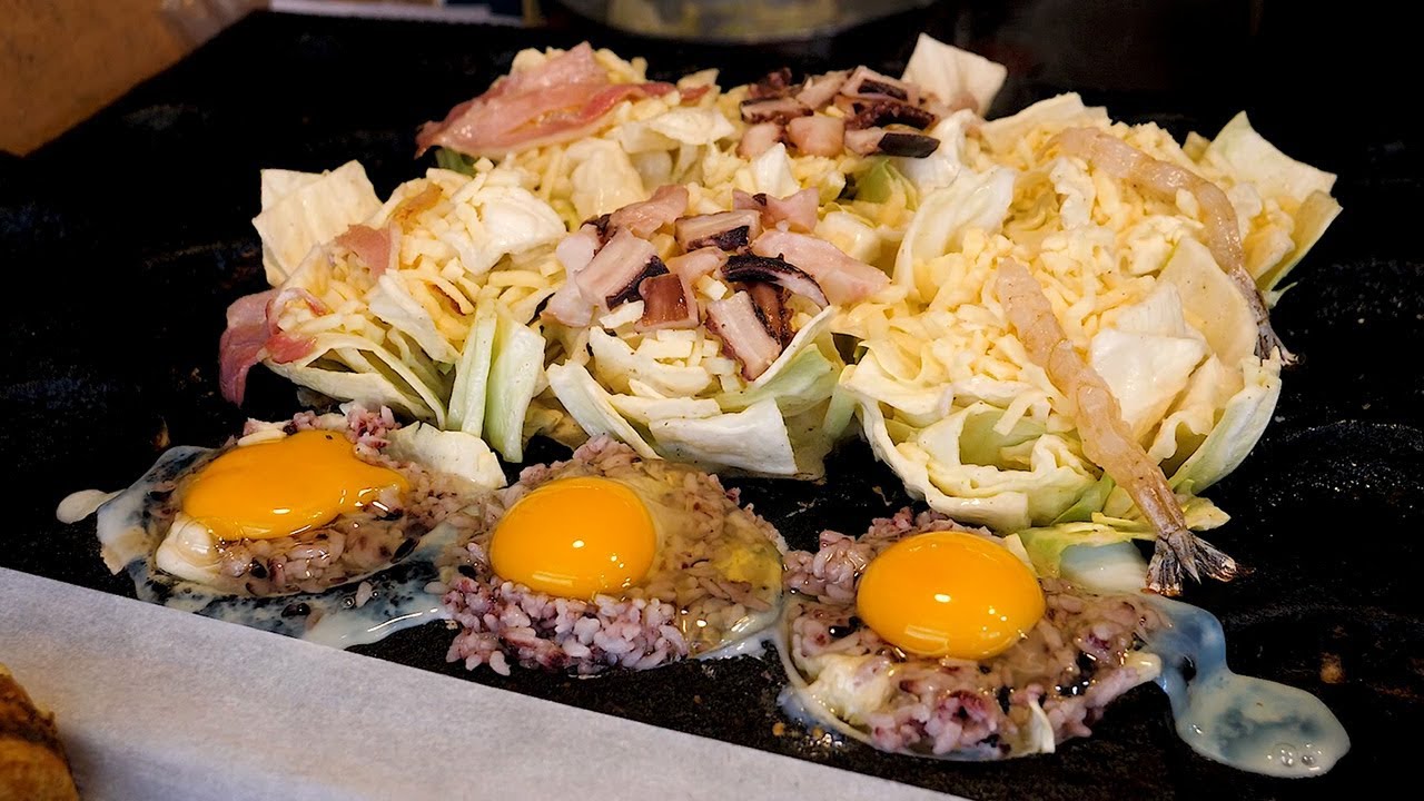 Egg Cheese Pancakes ('Street Food' on Netflix) - Korean Street Food